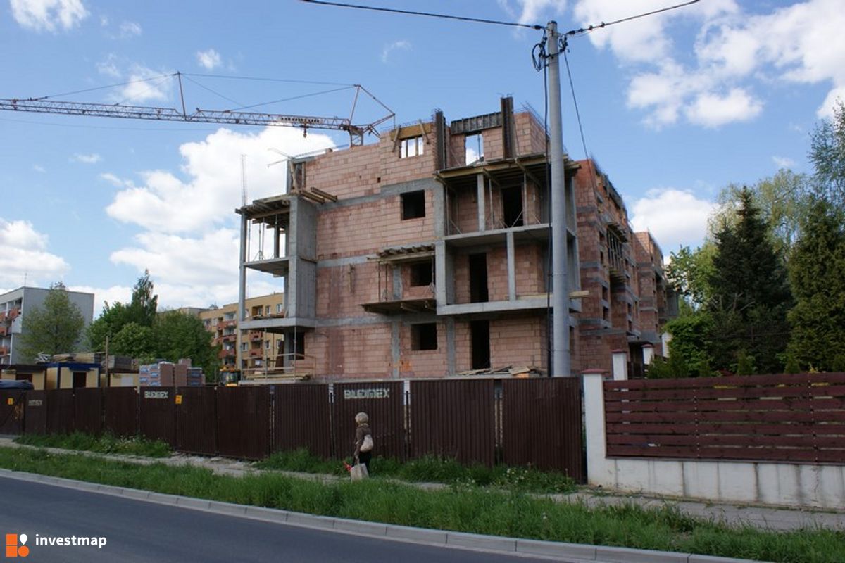 Zdjęcie [Kraków] Budynki Mieszkalne, ul. Gołaśka fot. Damian Daraż 