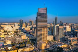 Wielki, koreański bank państwowy stawia na Warszawę