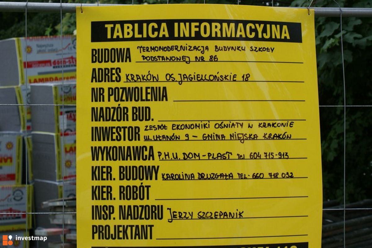 Zdjęcie [Kraków] Remont Elewacji, SP nr. 86, Os. Jagiellońskie 18 fot. Damian Daraż 
