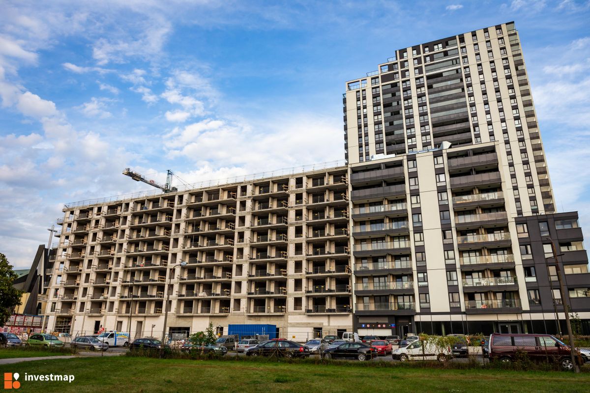Zdjęcie [Warszawa] Apartamentowiec "Aura Sky" fot. Jakub Zazula 