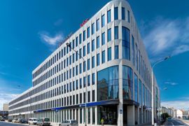 Znana, światowa firma zostaje na dłużej w Retro Office House
