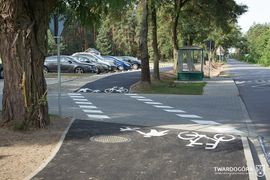 Ścieżka pieszo-rowerowa w Domasławicach