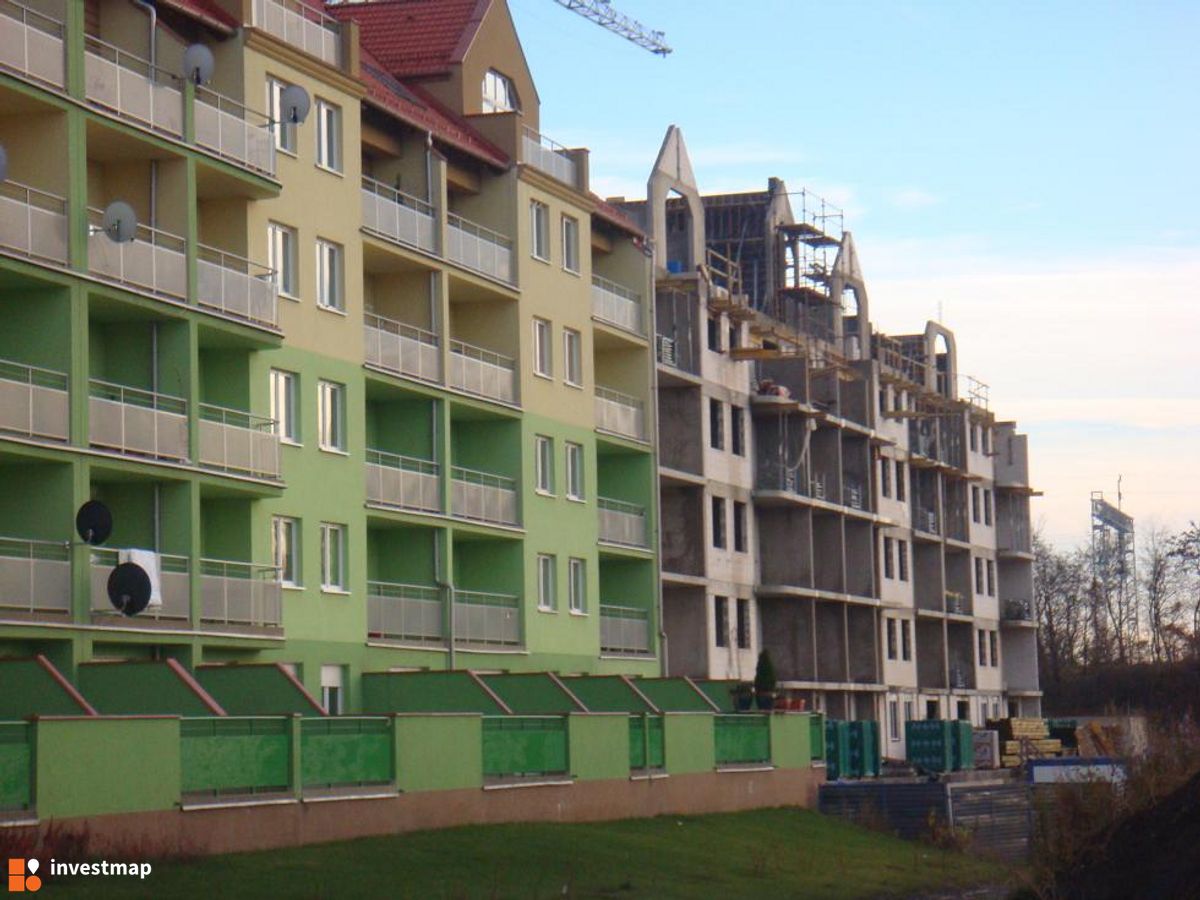 Zdjęcie [Wrocław] Osiedle "Zielone Wzgórze", ul. Srebrnogórska fot. Jan Augustynowski