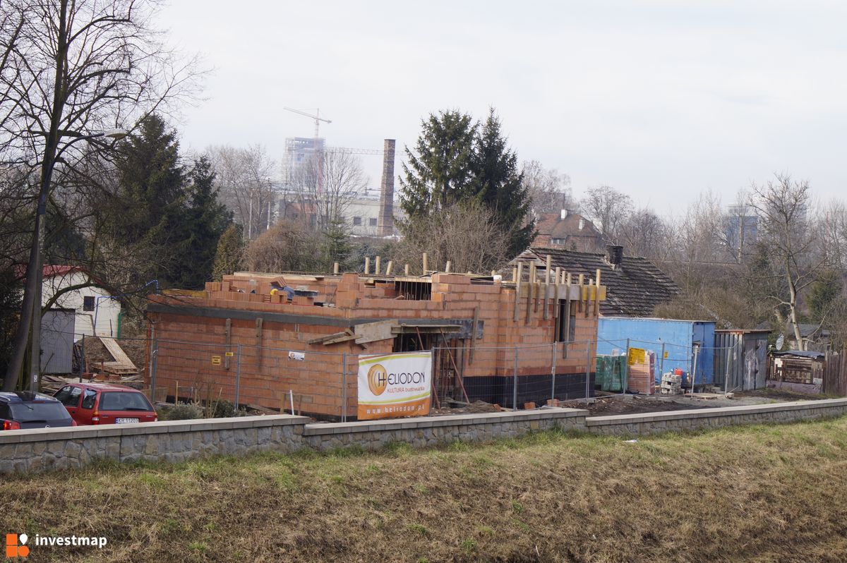 Zdjęcie [Kraków] Budynek Mieszkalny, ul. Nizinna fot. Damian Daraż 