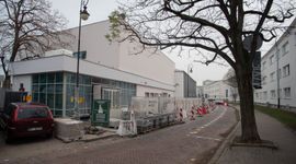 Kultowe warszawskie kino Tęcza przechodzi wielką metamorfozę [ZDJĘCIA+WIZUALIZACJE]