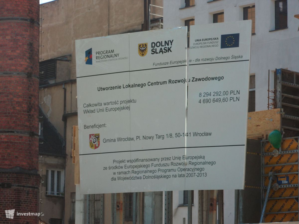 Zdjęcie [Wrocław] Lokalne Centrum Rozwoju Zawodowego, ul. Dubois 33-35 fot. worldinmyeyes 