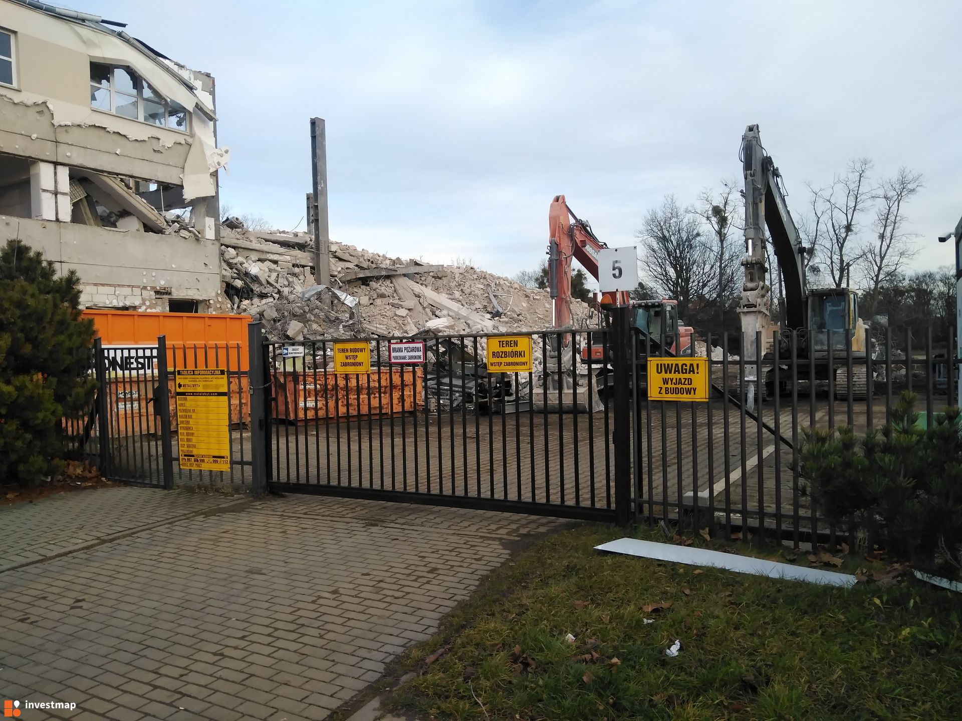 Rozbiórka budynków biurowych, ul. Jana z Kolna 35