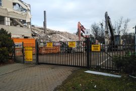 Rozbiórka budynków biurowych, ul. Jana z Kolna 35