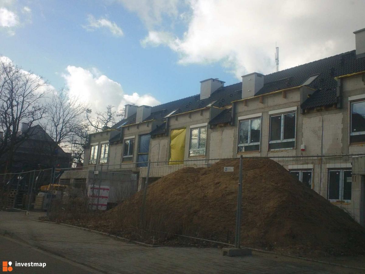 Zdjęcie [Wrocław] Osiedle domów jednorodzinnych na ul. Figowej (Stabłowice) fot. Orzech 