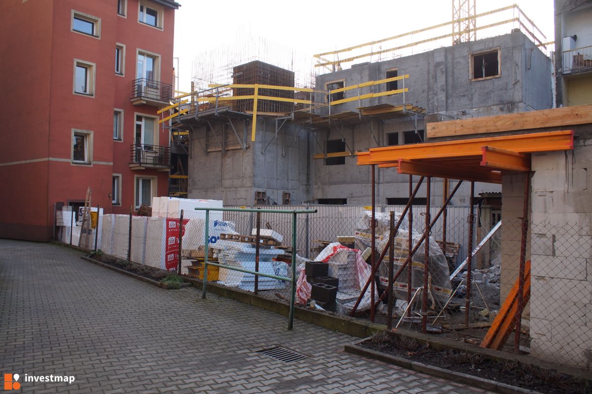 Zdjęcie [Kraków] Budynek Mieszkalny, ul. Różana 20 fot. Damian Daraż 