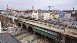 PKP PLK buduje w centrum Krakowa estakadę Szybkiej Kolei Aglomeracyjnej [ZDJĘCIA]