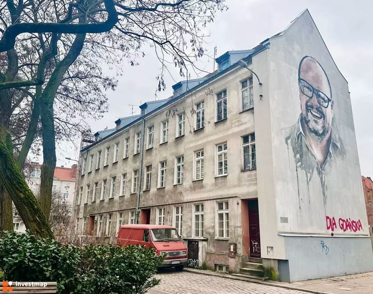 Zdjęcie Remont kamienicy przy ul. Mniszki 5/6 fot. Orzech 