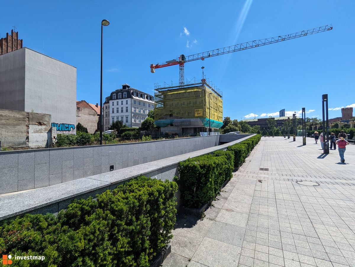 Zdjęcie [Wrocław] Apartamentowiec, pl. Wolności fot. Jakub Zazula 