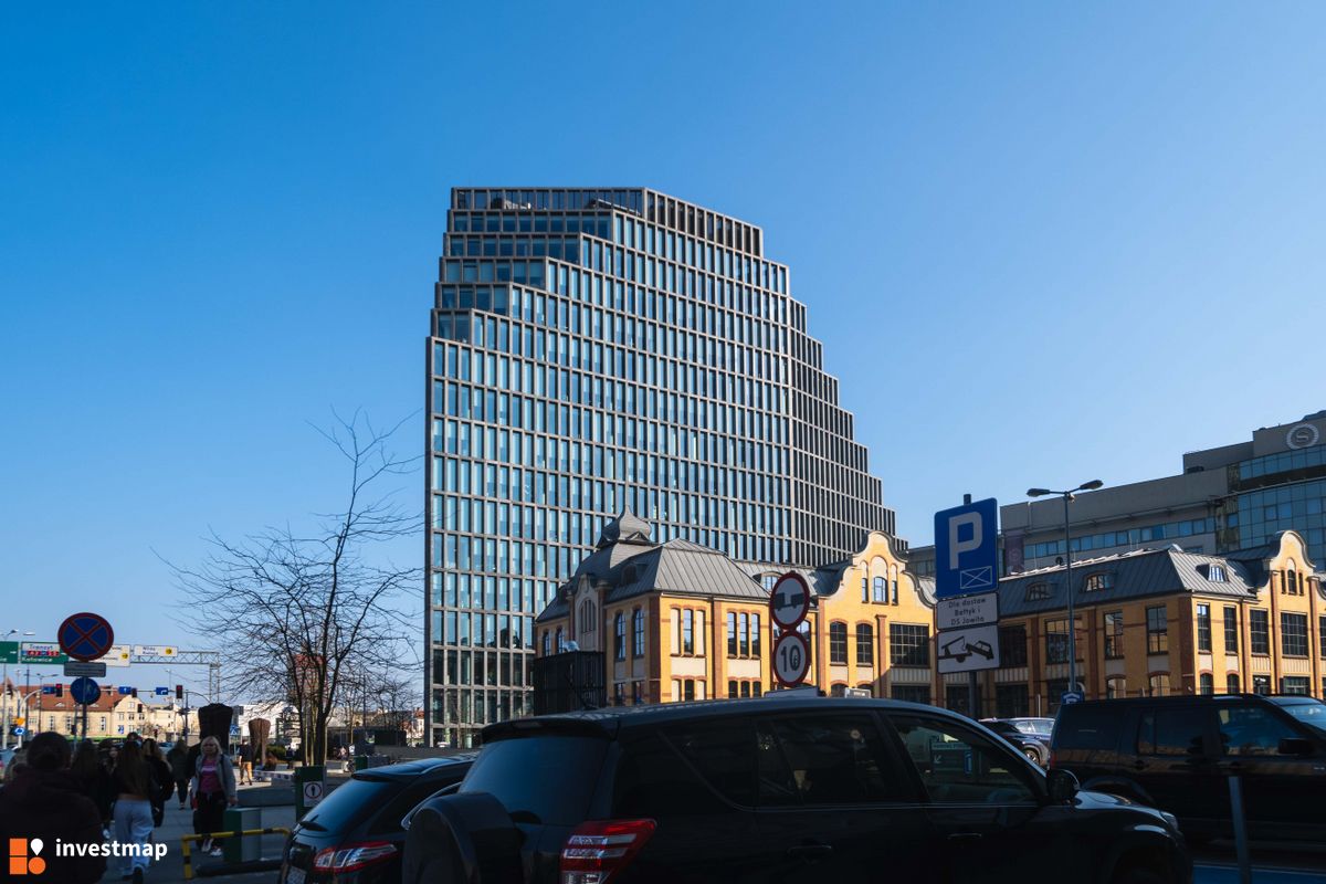 Zdjęcie [Poznań] Biurowiec "Bałtyk" fot. Jakub Zazula 