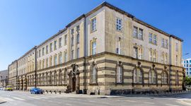 Firma Orange Polska wystawiła na sprzedaż zabytkowy budynek dawnej Poczty Paczkowej i Telegrafu na Starym Mieście [ZDJĘCIA]