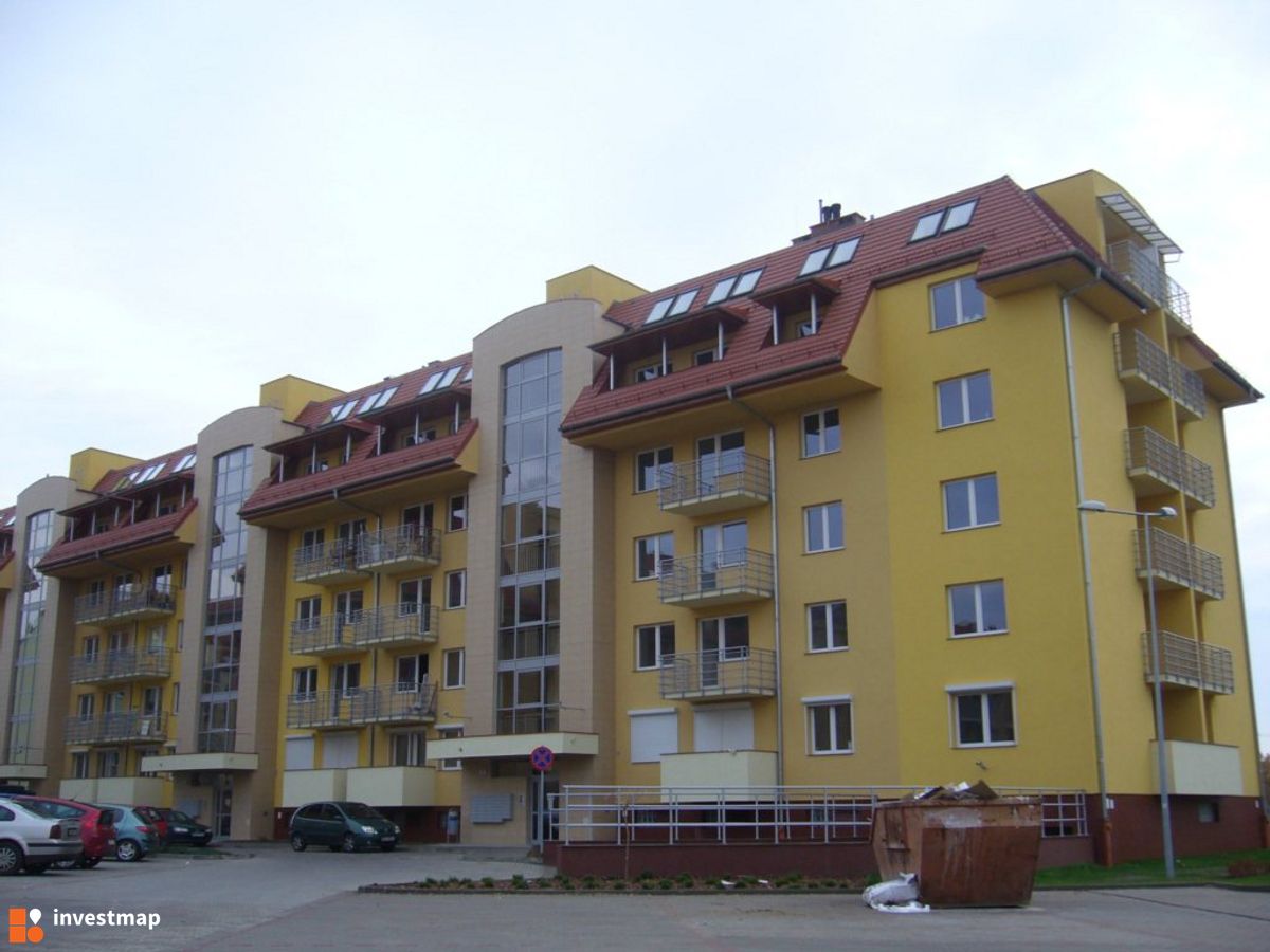 Zdjęcie [Wrocław] Budynki wielorodzinne, ul. Główna fot. Orzech 