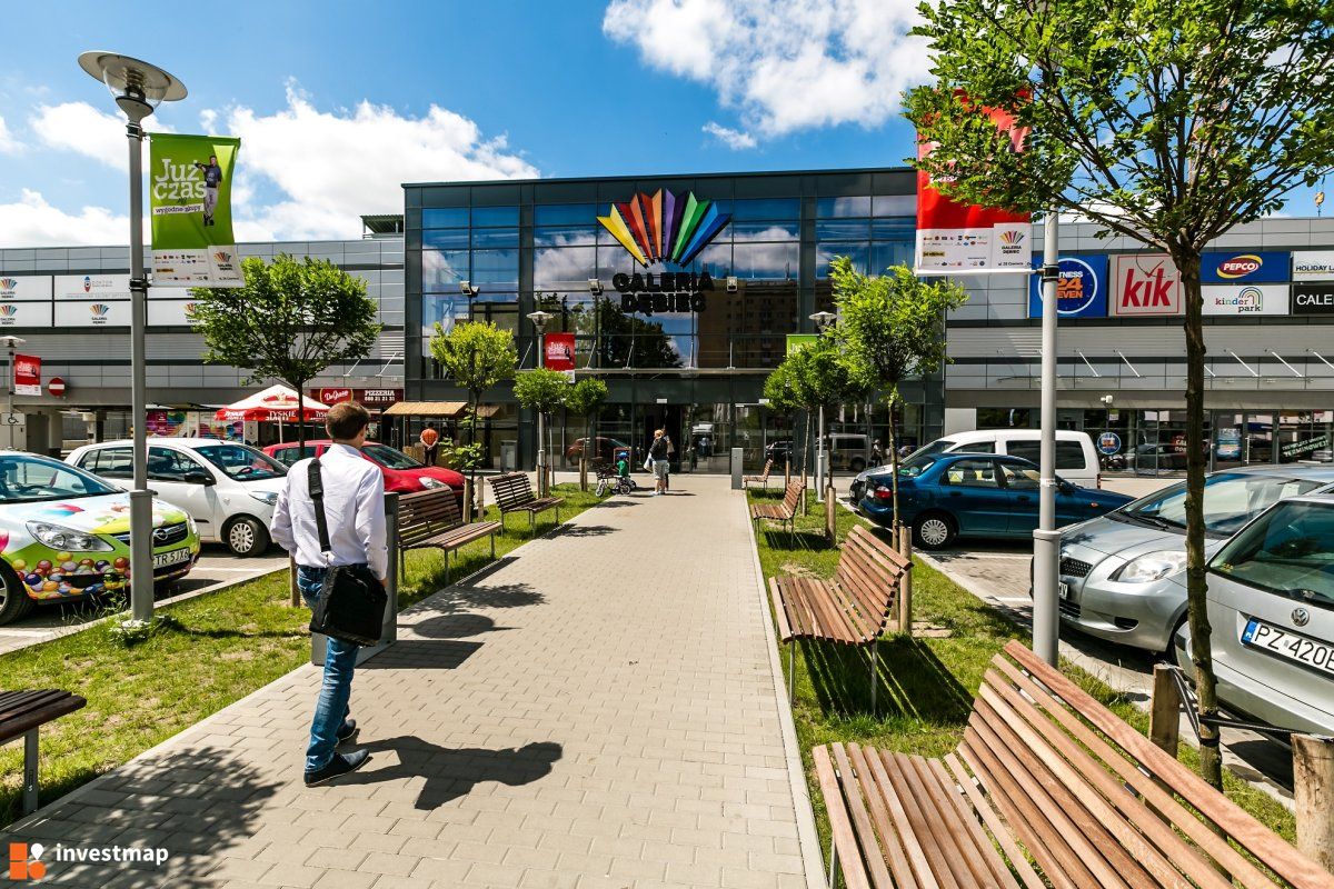 Zdjęcie [Poznań] Osiedle "Red Park" i Galeria "Dębiec" fot. Jan Hawełko 
