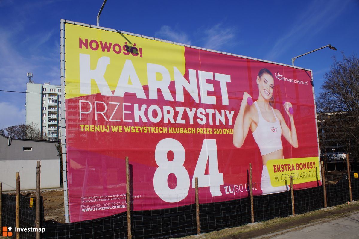 Zdjęcie Pawilon Usługowy, ul. Olszecka 41 fot. Damian Daraż 