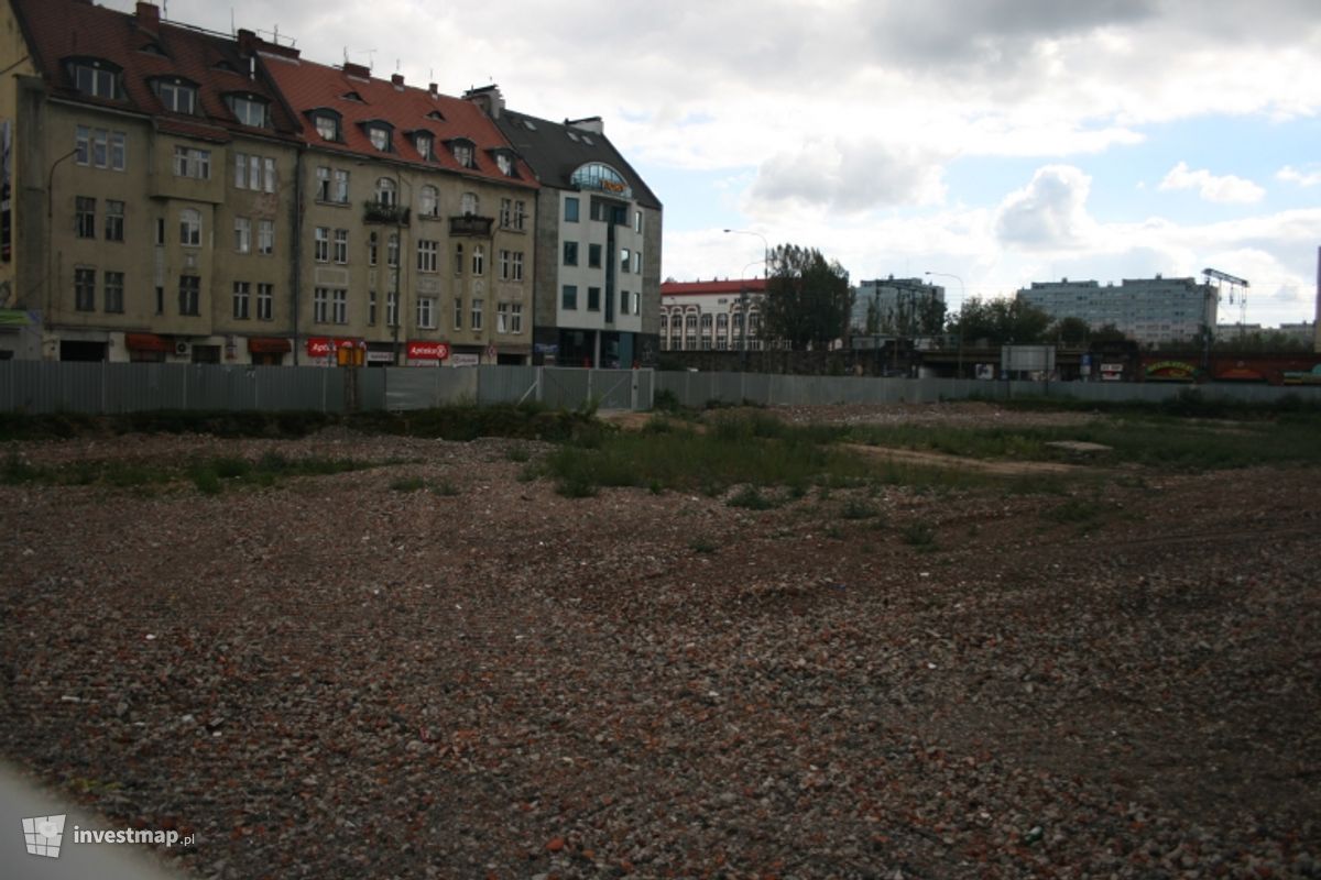 Zdjęcie [Wrocław] Kompleks hotelowo-handlowo-apartamentowy "Centrum Metropol" fot. Xyz 