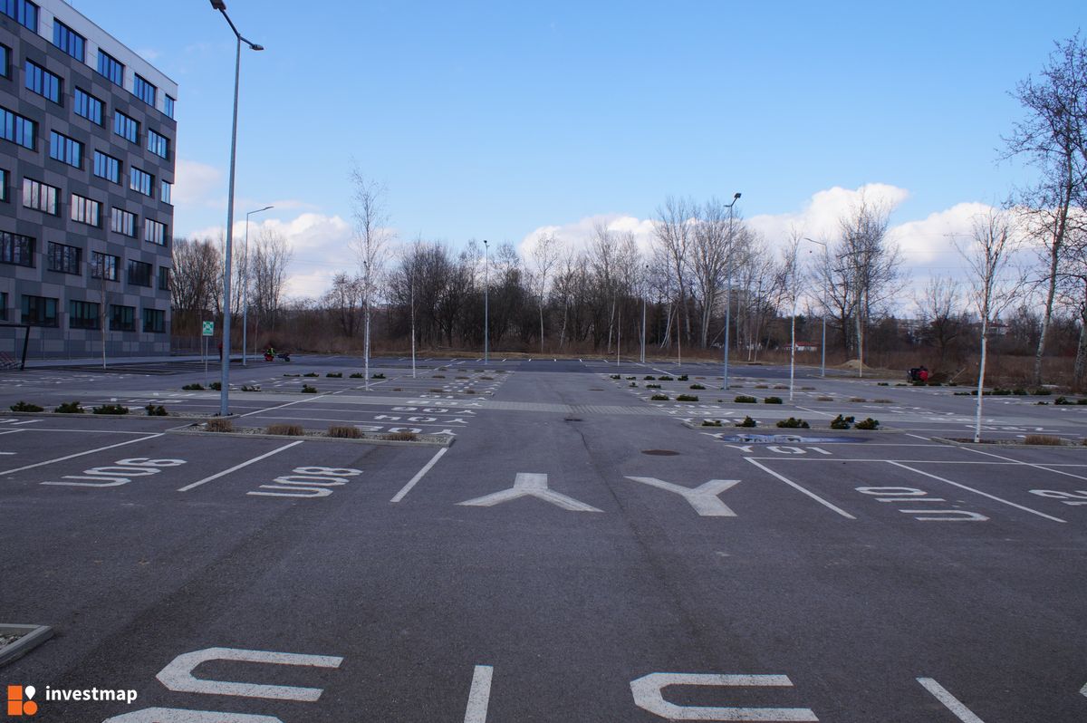 Zdjęcie [Kraków] Parking, ul. Życzkowskiego fot. Damian Daraż 