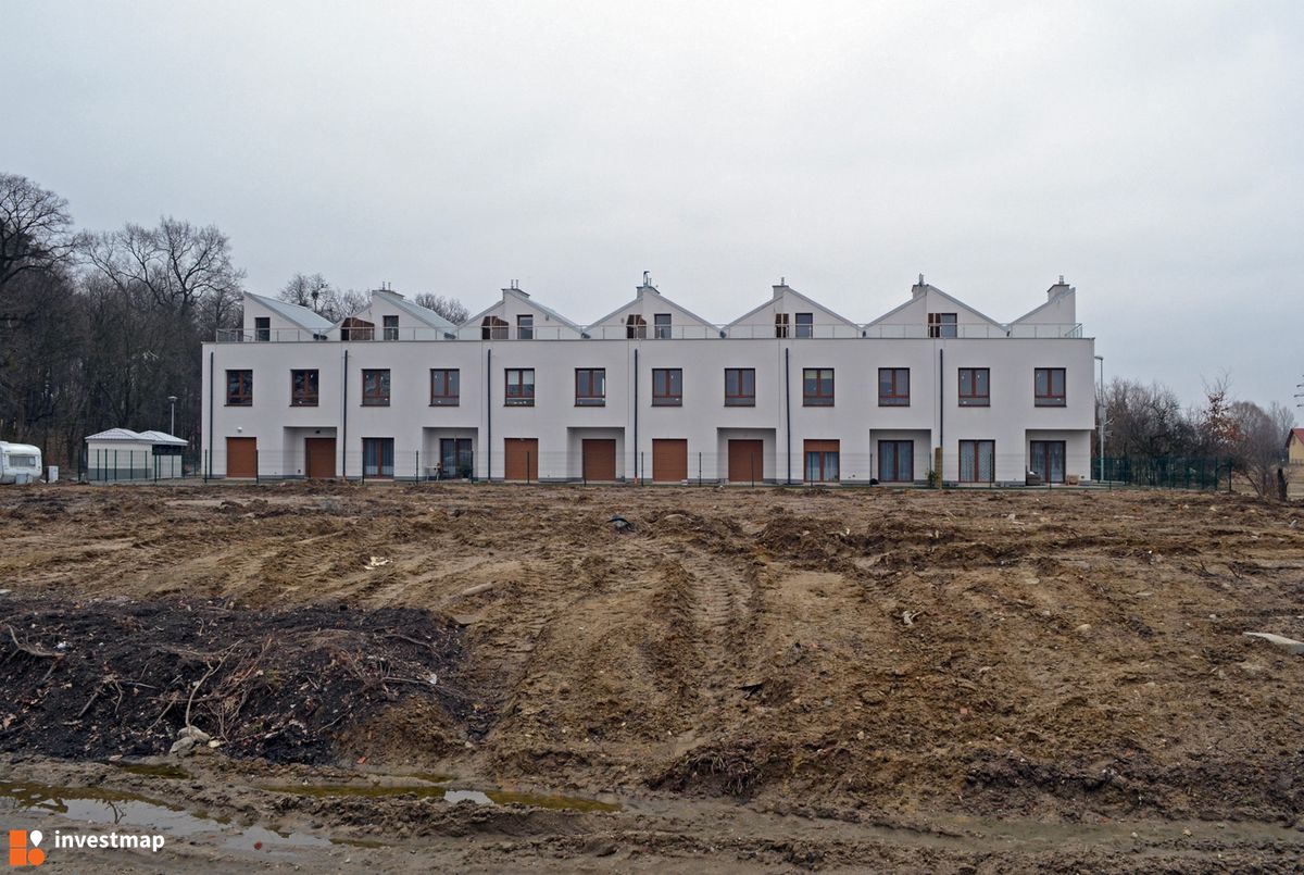 Zdjęcie [Wrocław] Osiedle domów jednorodzinnych "Nowe Maślice", al. Śliwowa fot. alsen strasse 67 