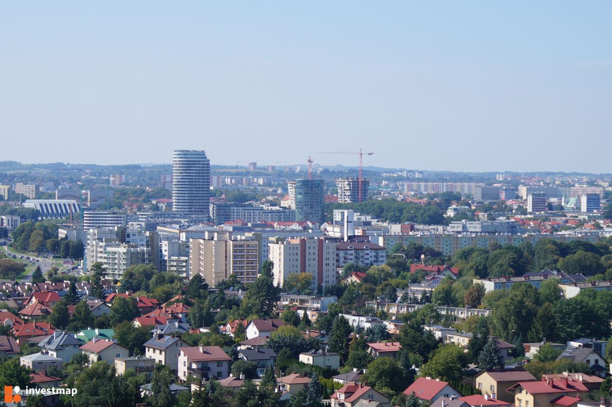 Zdjęcie Capital Towers fot. Damian Daraż 