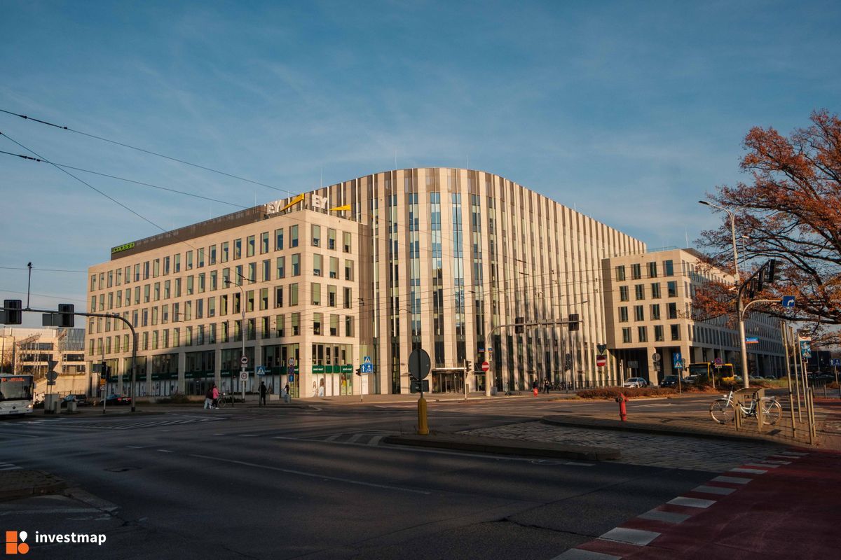 Zdjęcie Sagittarius Business House fot. Jakub Zazula 