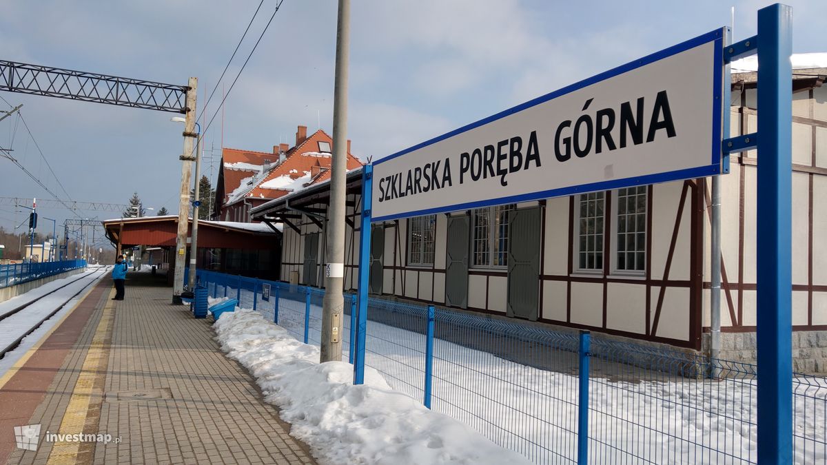 Zdjęcie Dworzec kolejowy w Szklarskiej Porębie Górnej fot. Paweł Harom 