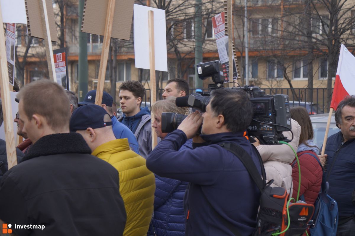 Zdjęcie Biurowiec, ul. Mogilska 25 fot. Damian Daraż 