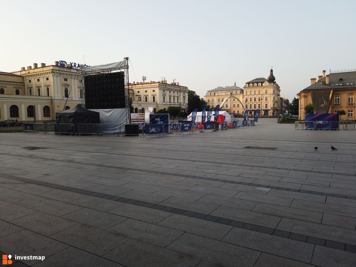 Zdjęcie Plac Jeziorańskiego fot. Damian Daraż 