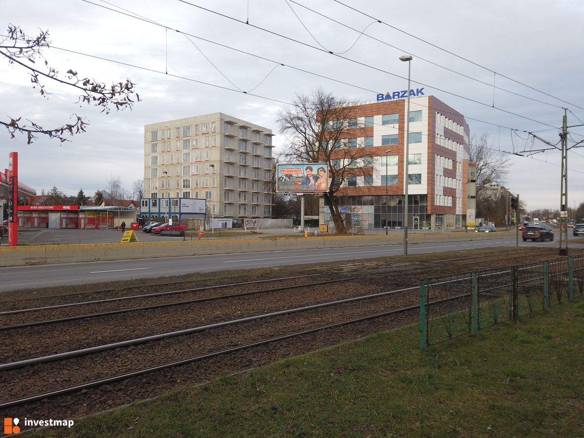 Zdjęcie Biurowiec, ul. Kapelanka fot. Damian Daraż 