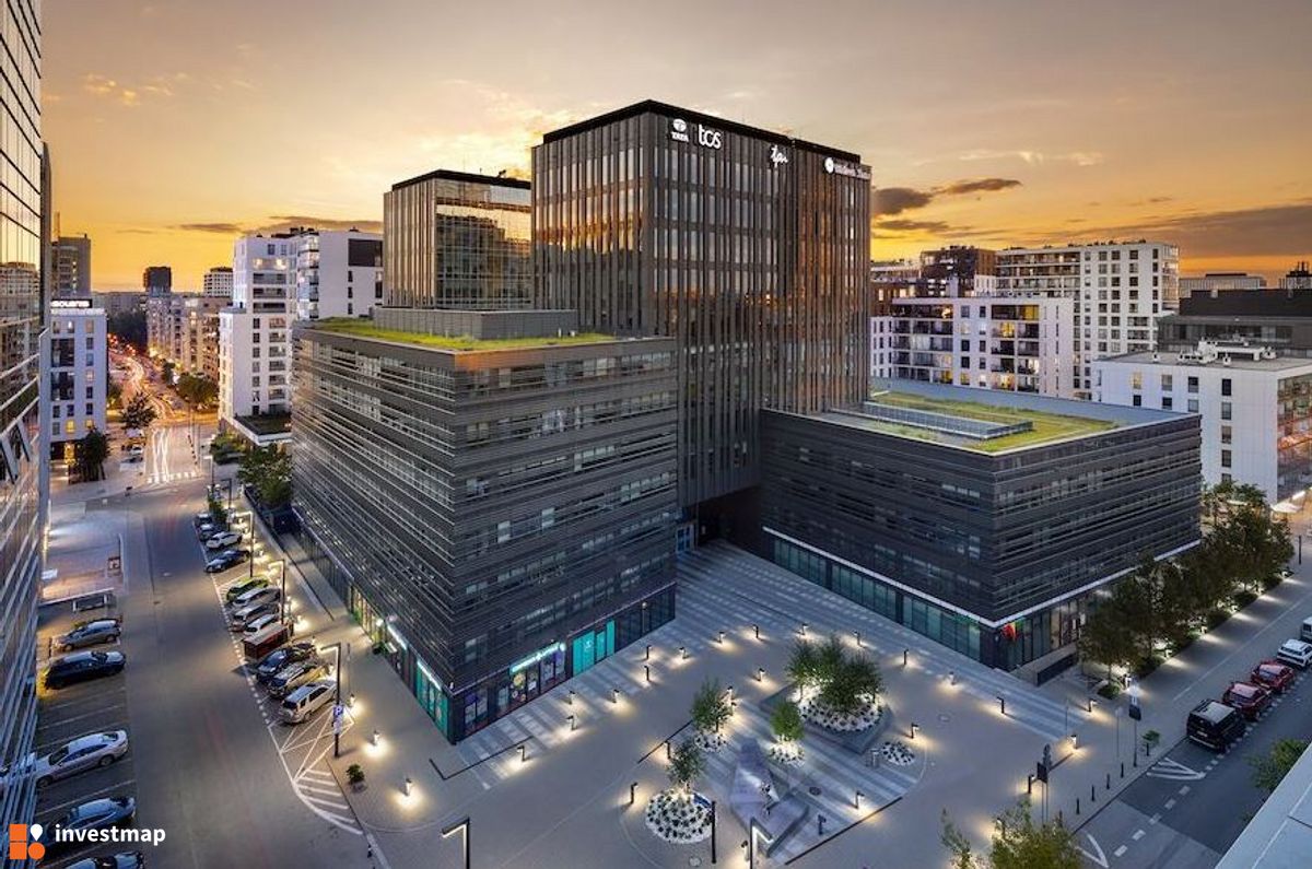 Zdjęcie Wola Center fot. Orzech 