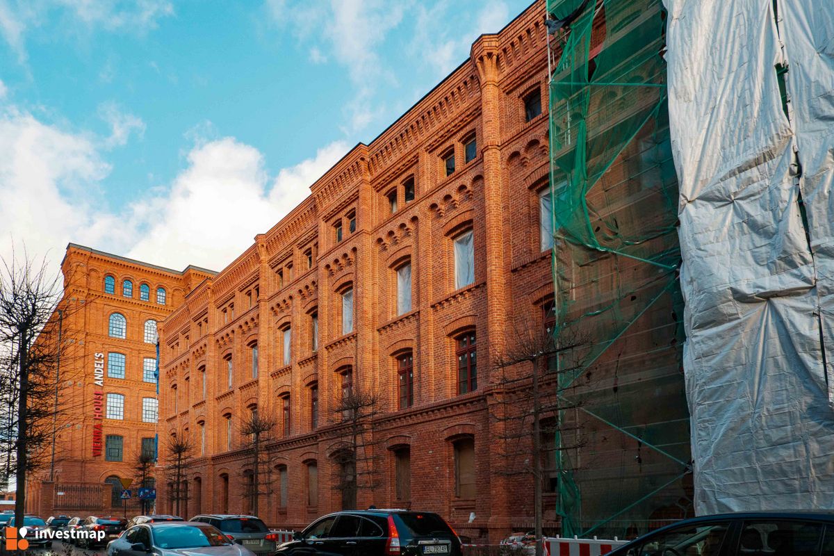 Zdjęcie Remont famuły, ul. Ogrodowa 24 fot. Jakub Zazula 