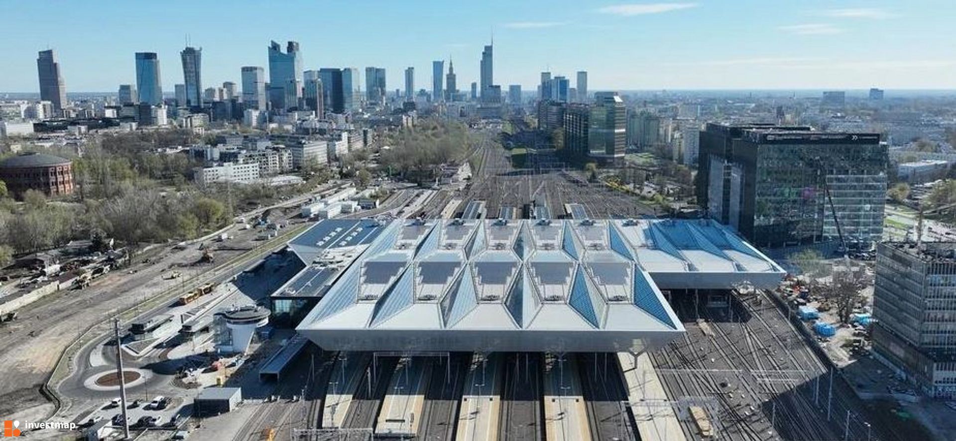 Jak wygląda Grzybek Warszawy Zachodniej i jakie sklepy otworzyły się po kwartale od otwarcia?