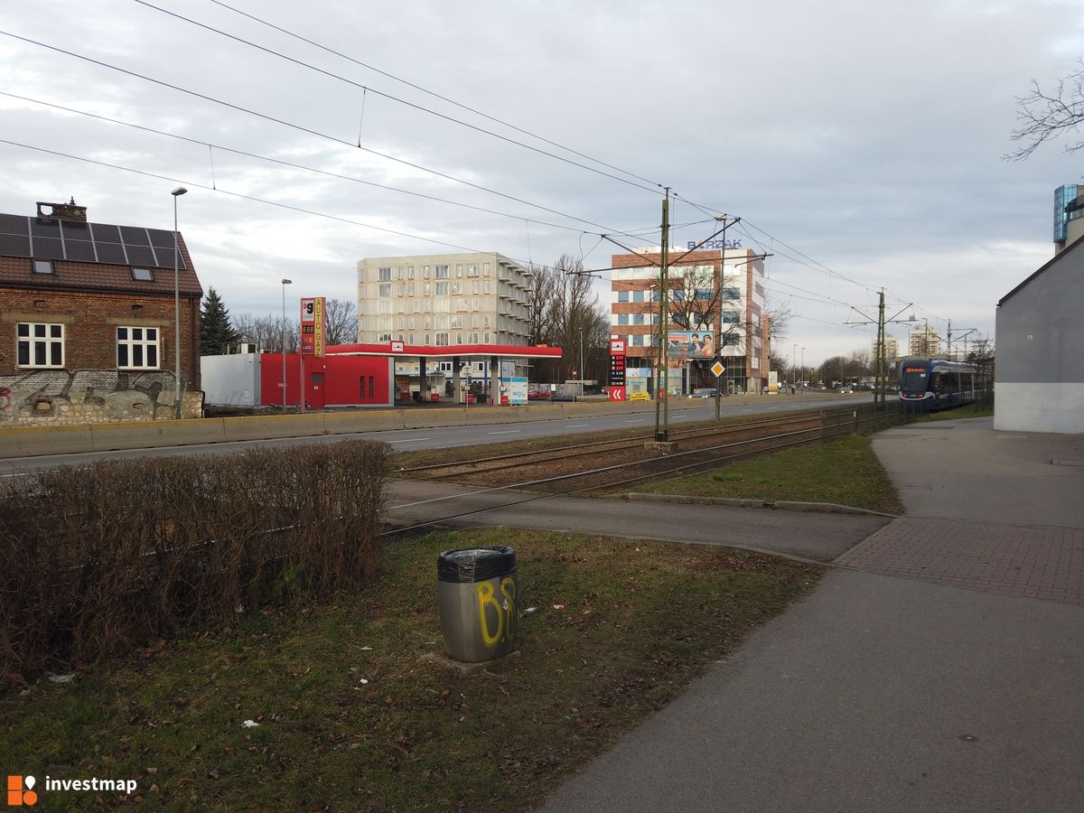 Zdjęcie Biurowiec, ul. Kapelanka fot. Damian Daraż 