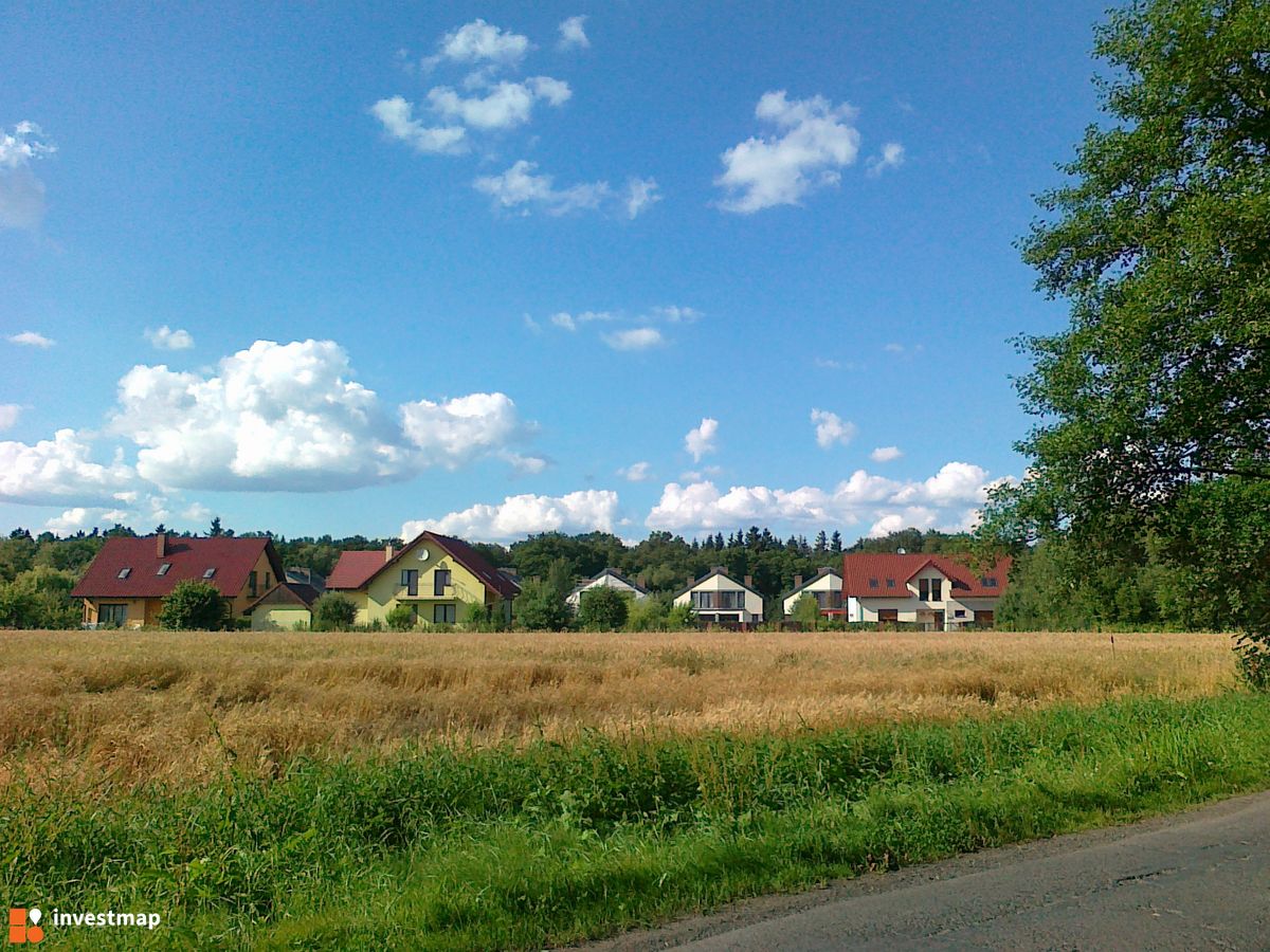 Zdjęcie [Wrocław] Osiedle domów jednorodzinnych "Willa ToTu!" fot. INKOM S.A. 