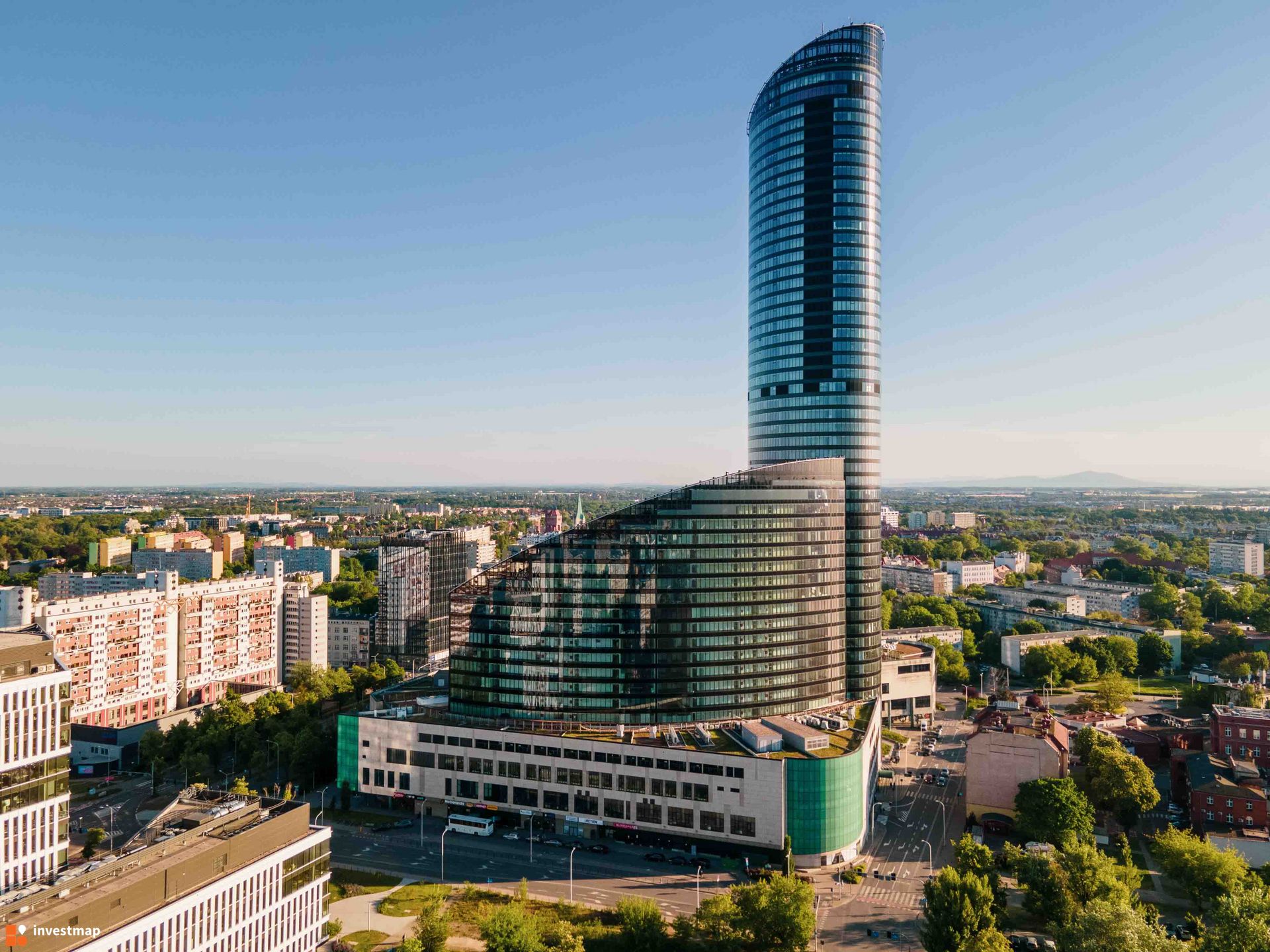 Operator sieci Burger King i Popeyes w Polsce otwiera biuro w Sky Tower