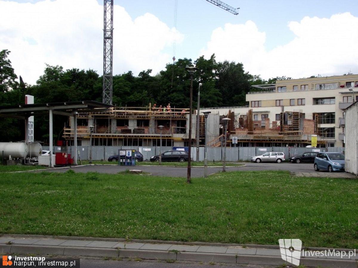 Zdjęcie [Kraków] E L D O R A D O  ul.Jana Pawła II   (Park Lotników) fot. Damian Daraż 