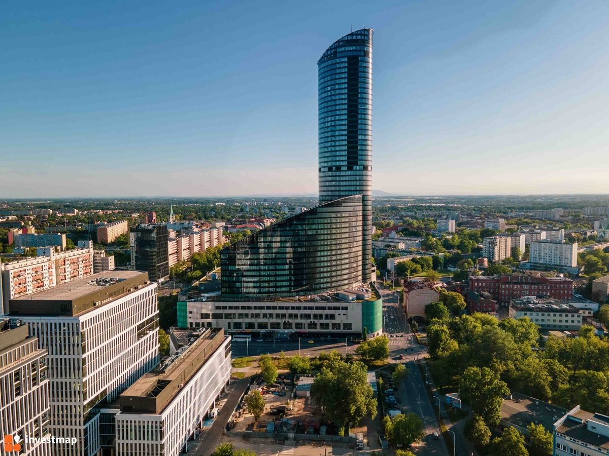 Zdjęcie Sky Tower fot. Jakub Zazula 