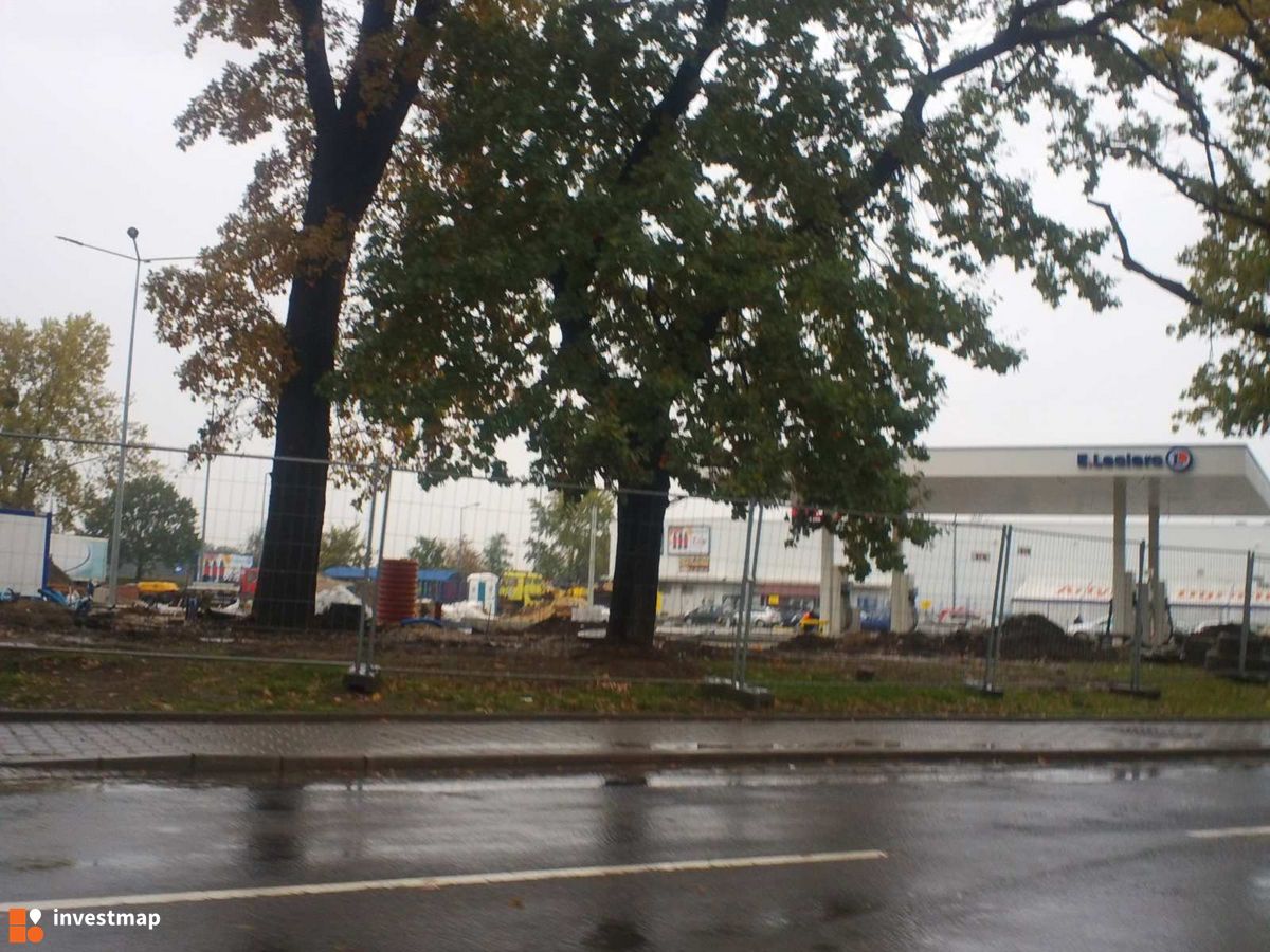 Zdjęcie [Wrocław] Stacja paliw Leclerc fot. Orzech 