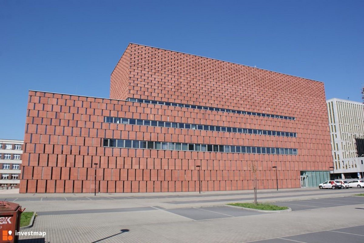 Zdjęcie [Katowice] Centrum Informacji Naukowej i Biblioteka Akademicka fot. Damian Daraż 