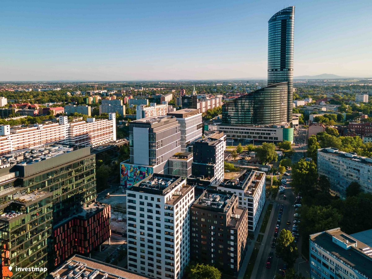 Zdjęcie Sky Tower fot. Jakub Zazula 