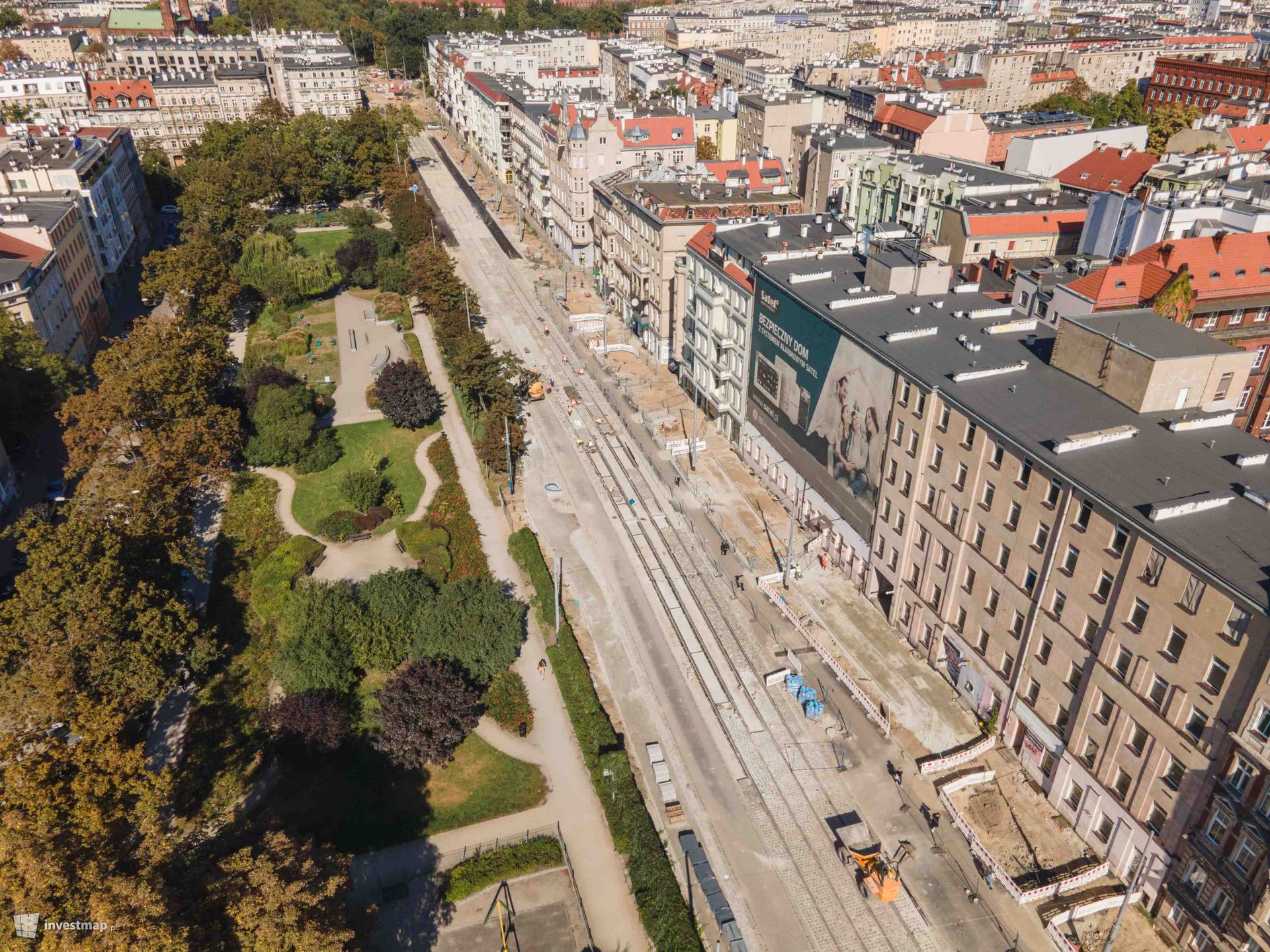 W centrum Wrocławia trwa przebudowa ulicy Pomorskiej i placu Staszica 