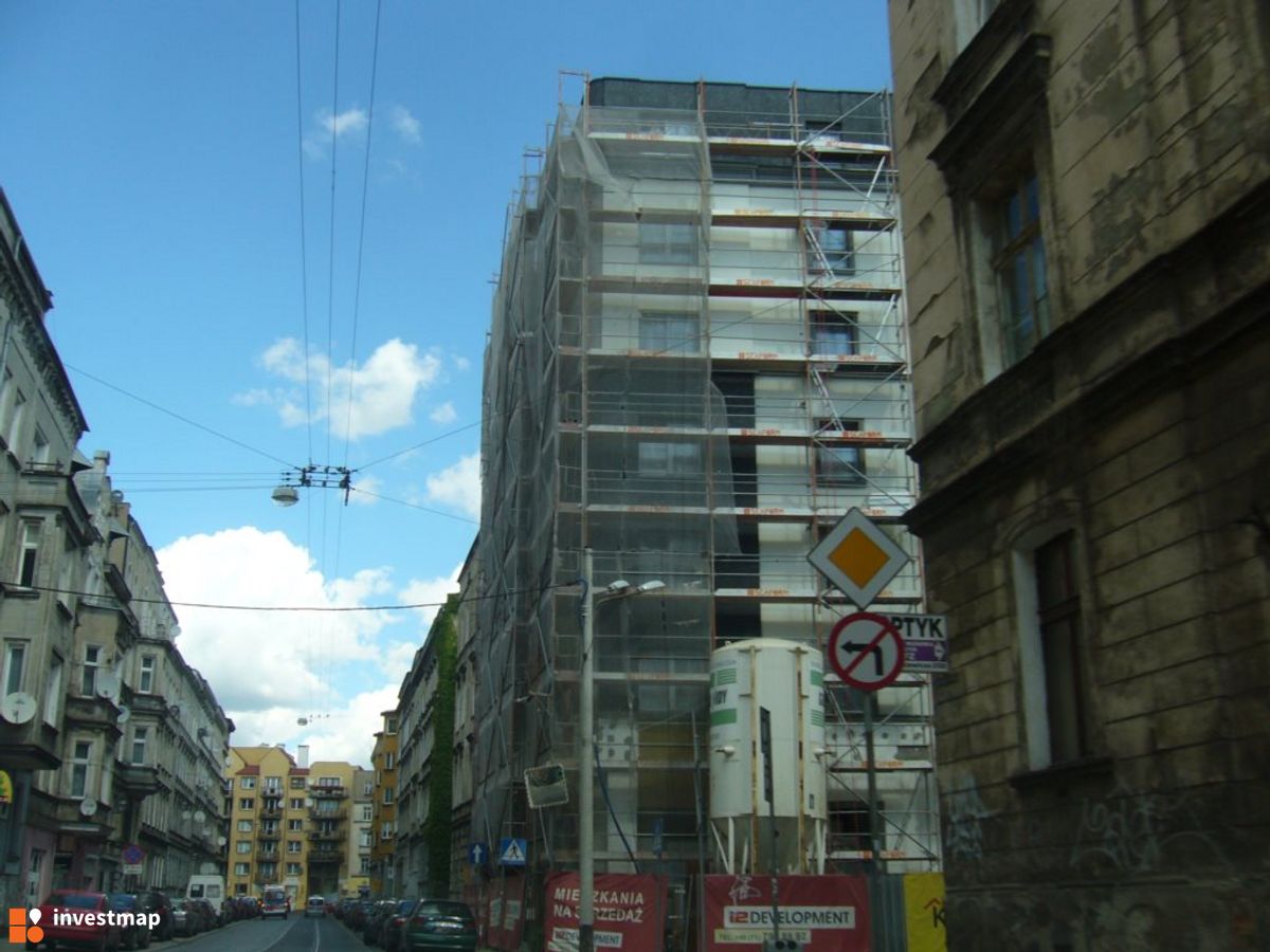 Zdjęcie [Wrocław] Budynek wielorodzinny "Kniaziewicza 16" fot. Orzech 