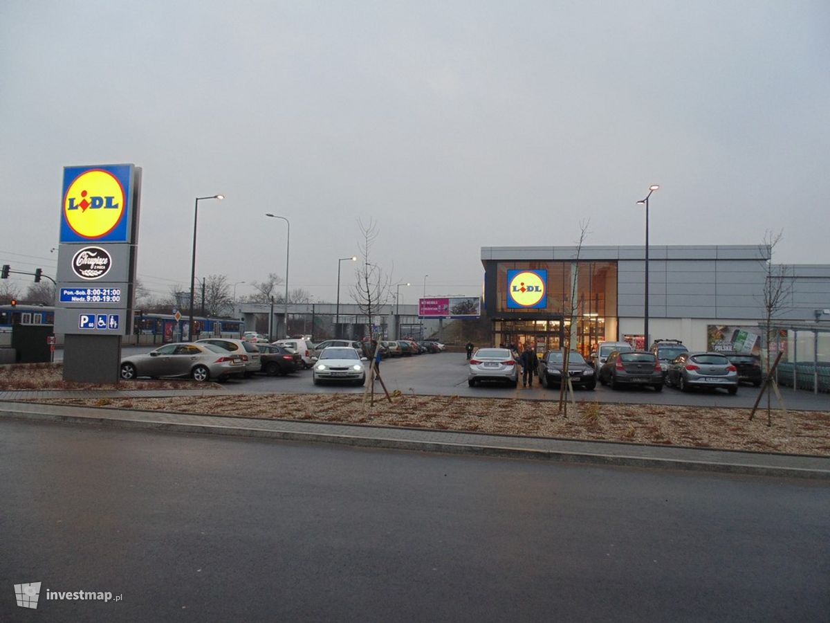 Zdjęcie Lidl, ul. Mogilska fot. Damian Daraż 