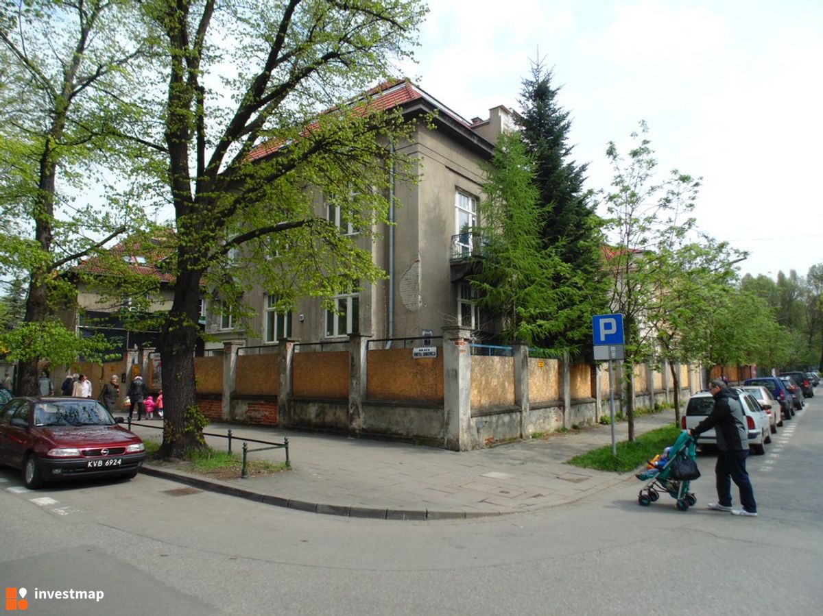 Zdjęcie [Kraków] Remont dworku, ul. Sienkiewicza 23 fot. Damian Daraż 