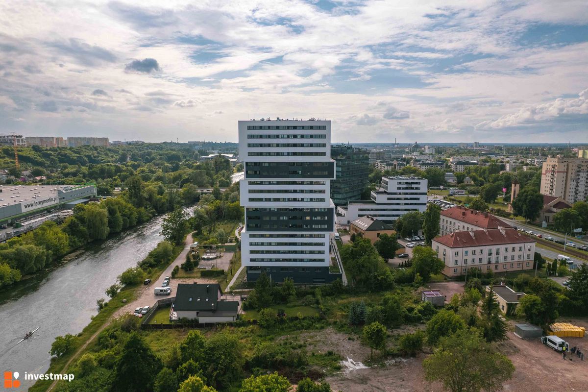 Zdjęcie Aura Towers fot. Jakub Zazula 