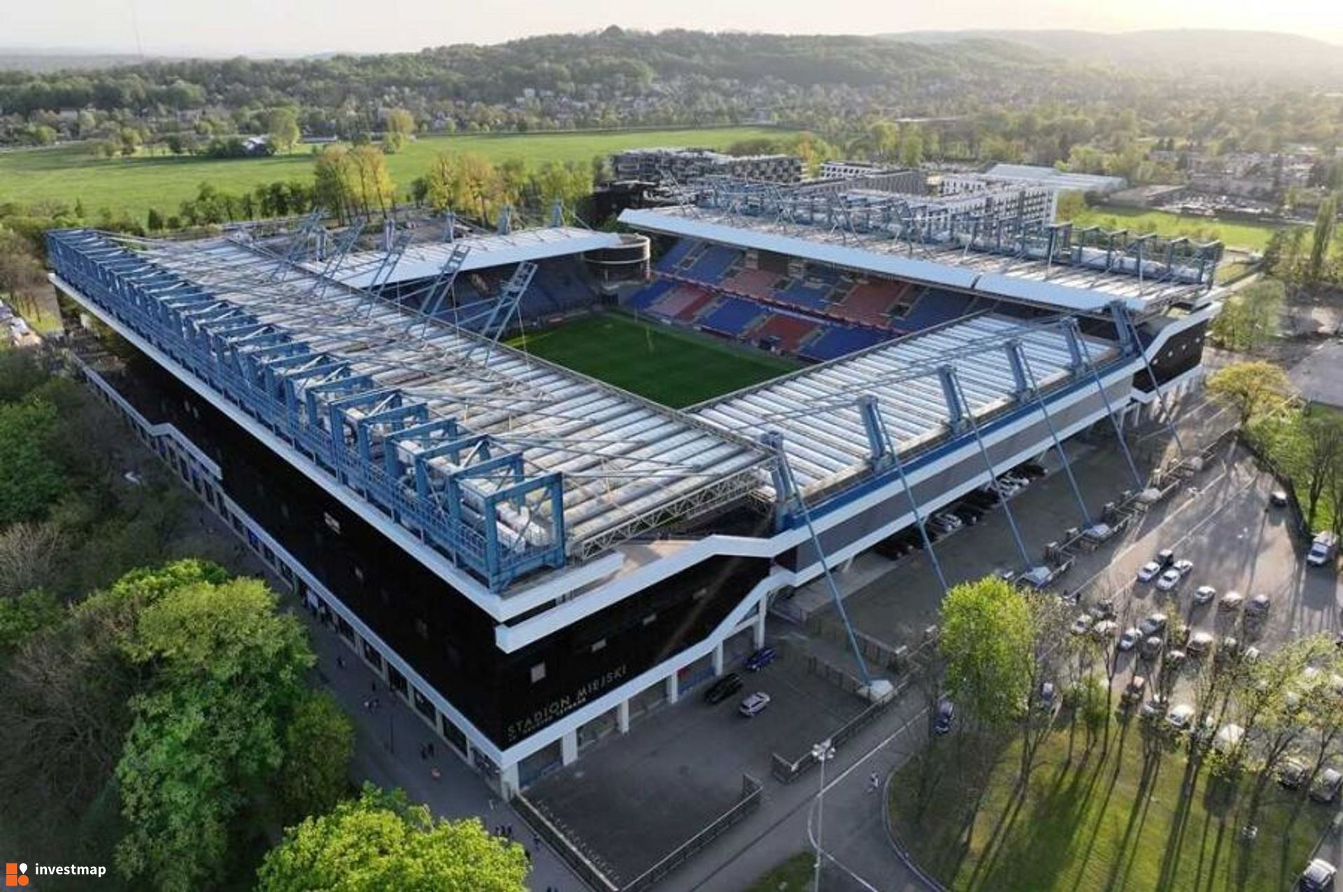 Stadion Miejski w Krakowie: nowe otwarcie dla sportu, biznesu i mieszkańców