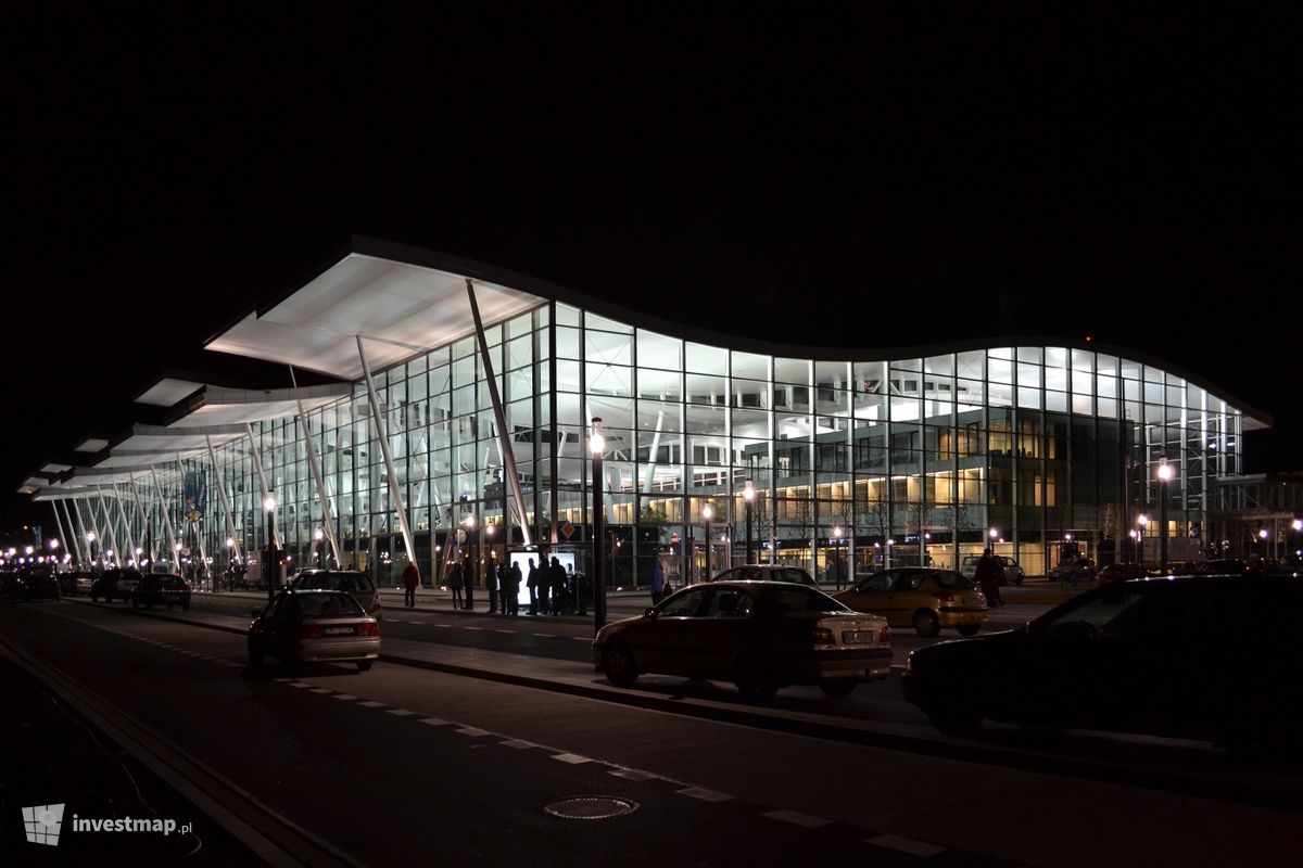 Zdjęcie [Wrocław] Rozbudowa terminala i nowy port lotniczy fot. alsen strasse 67 