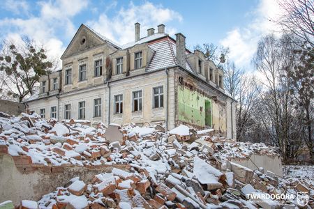 Trwa rewitalizacja kolejnego zabytkowego pałacu na Dolnym Śląsku [ZDJĘCIA]